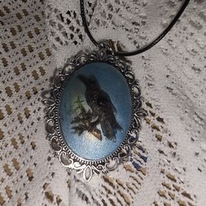 Black Bird Cameo In Silver Tone Metal Frame 16-18 Adjustable Cord Necklace